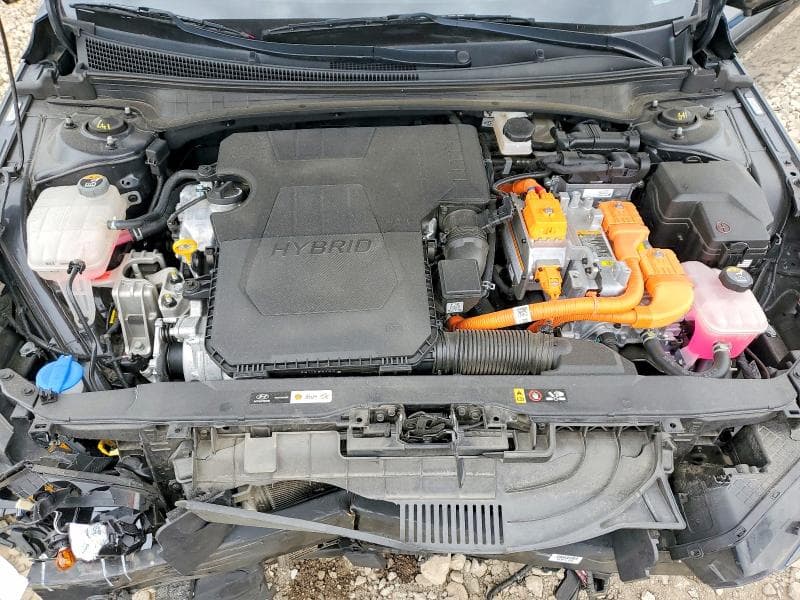 2023 HYUNDAI ELANTRA LIMITED 11
