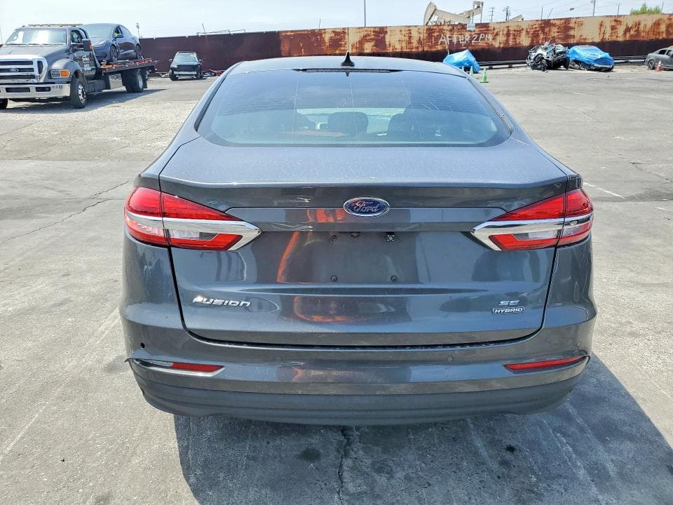 2020 FORD FUSION SE 6