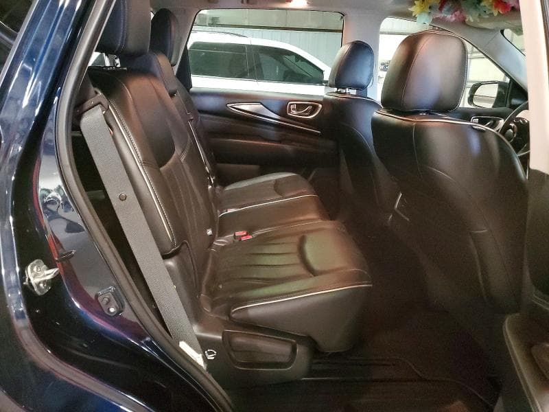 2017 INFINITI Q60 11