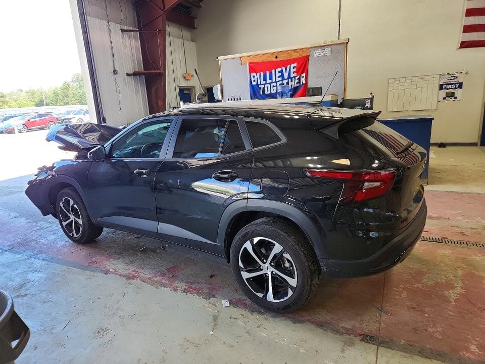 2024 CHEVROLET TRAX 1RS 2