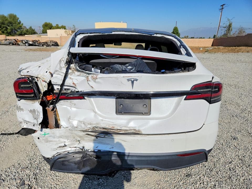 2022 TESLA MODEL X 6