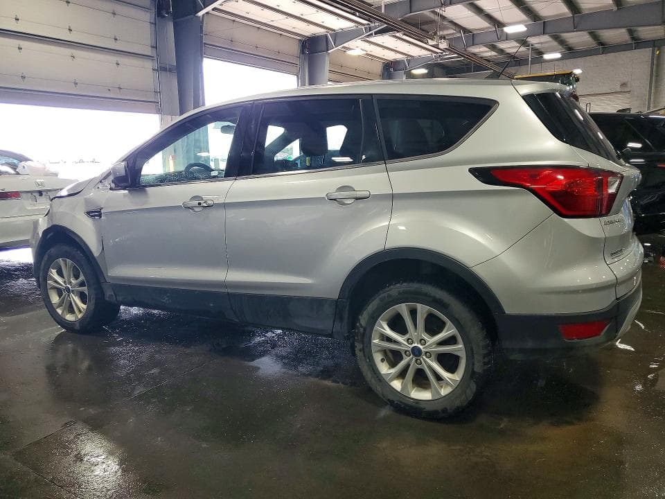 2019 FORD ESCAPE SE 2