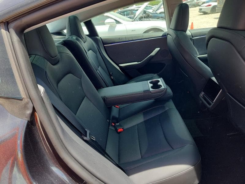 2025 TESLA MODEL 3 10