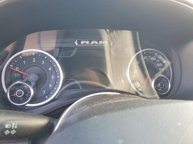 2025 RAM 1500 BIG HORN 9