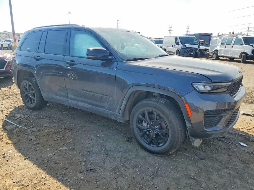 2025 JEEP GRAND CHEROKEE LAREDO 4