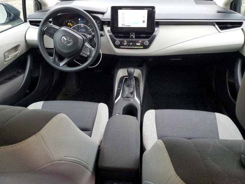 2025 TOYOTA COROLLA LE 8