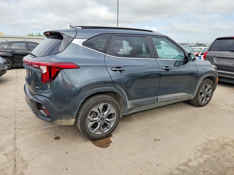 2024 KIA SELTOS S 3