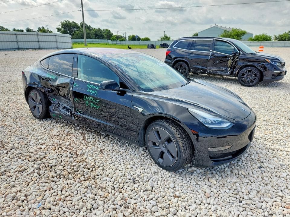 2018 TESLA MODEL 3 4