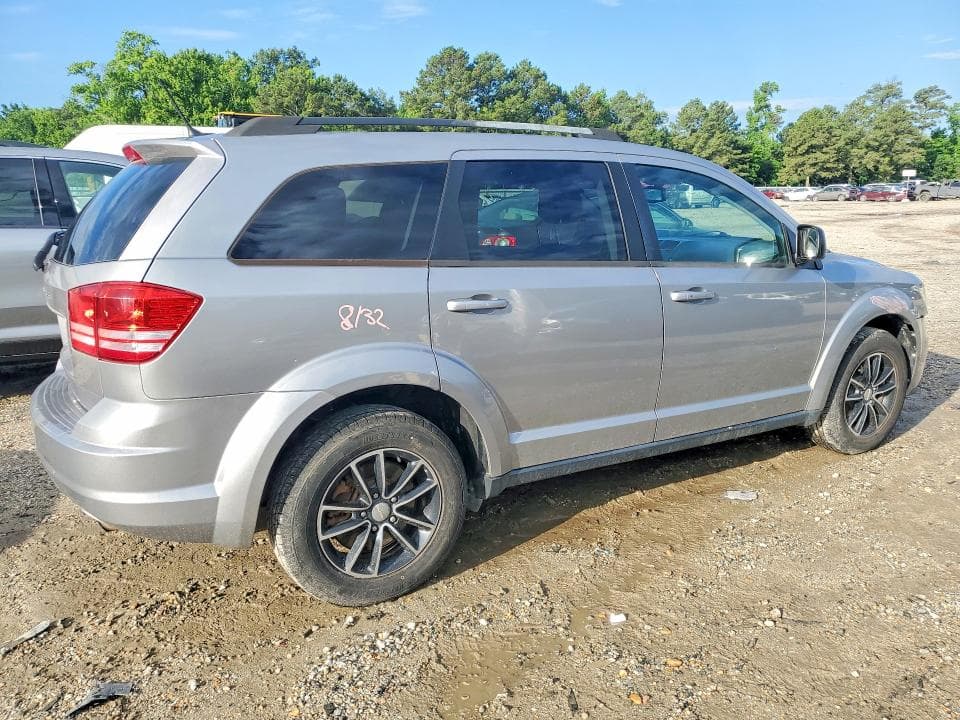 2017 DODGE JOURNEY SE 3