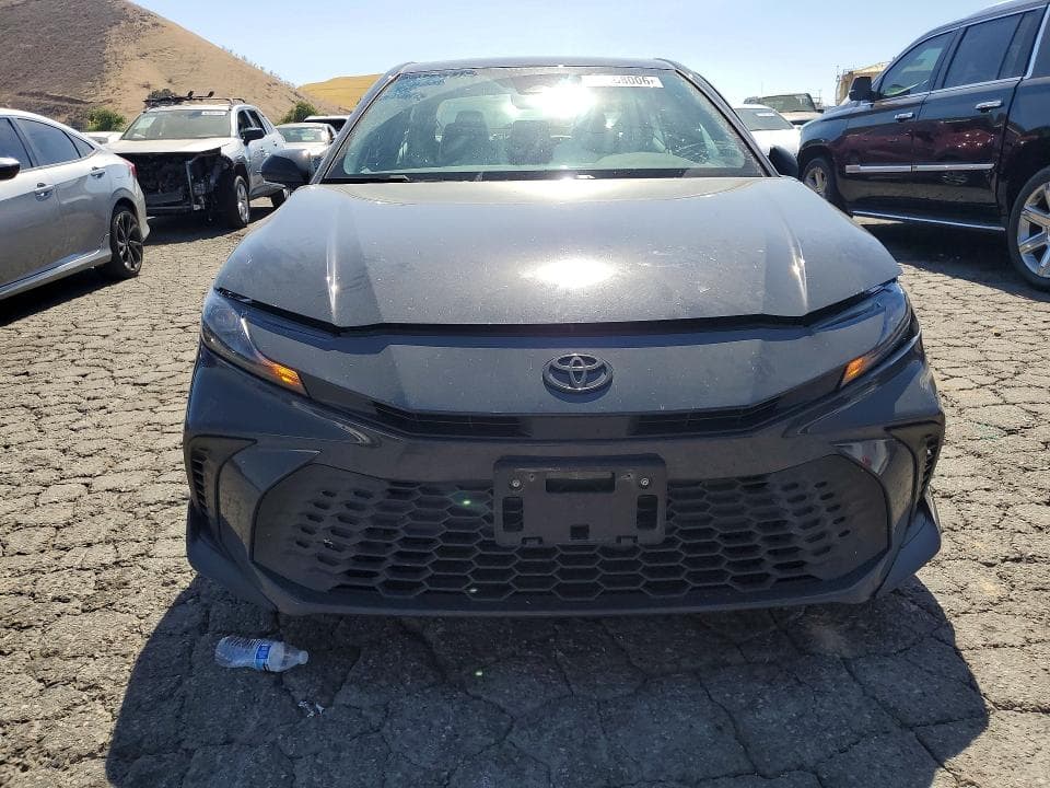 2026 TOYOTA CAMRY SE 5