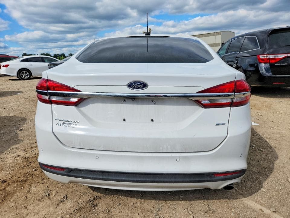 2017 FORD FUSION SE 6