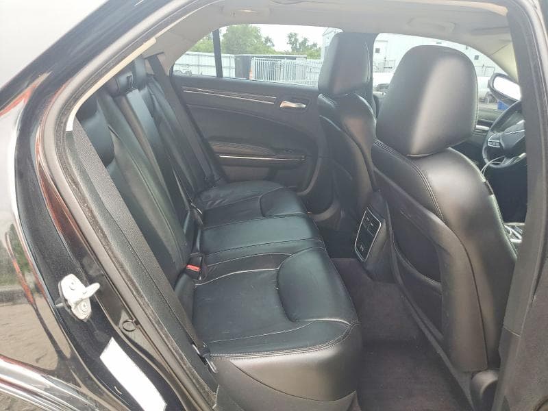 2017 CHRYSLER 300 LIMITED 10