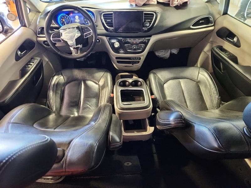 2022 CHRYSLER PACIFICA TOURING L 8