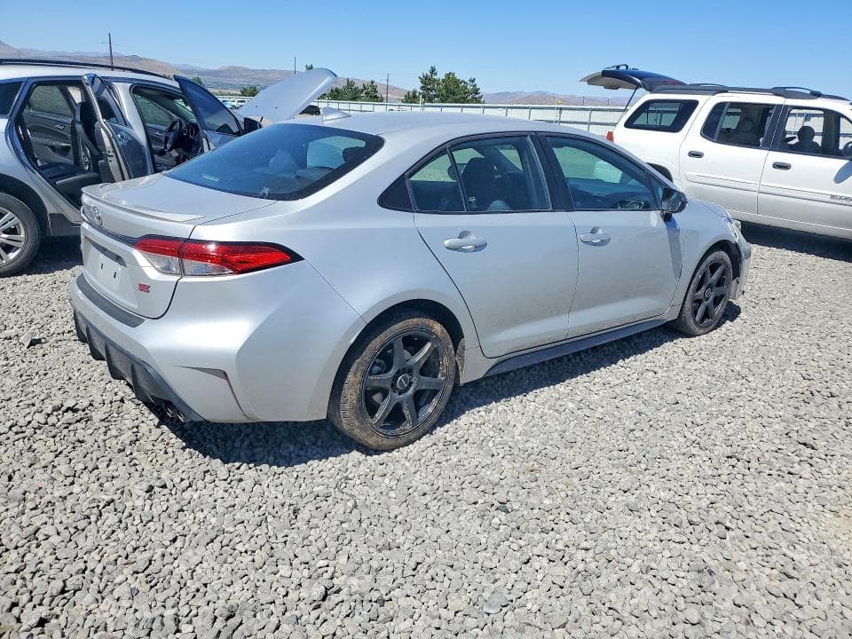 2023 TOYOTA COROLLA SE 3