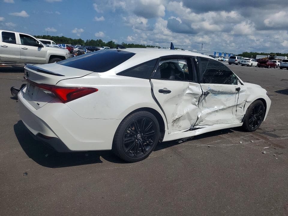 2022 TOYOTA AVALON NIGHT SHADE 3