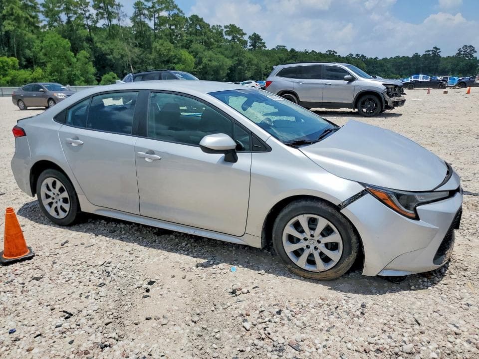 2022 TOYOTA COROLLA LE 4