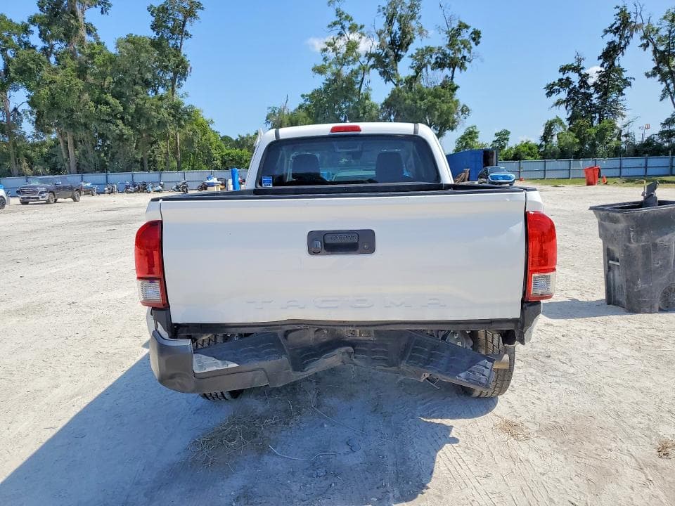 2022 TOYOTA TACOMA SR 6
