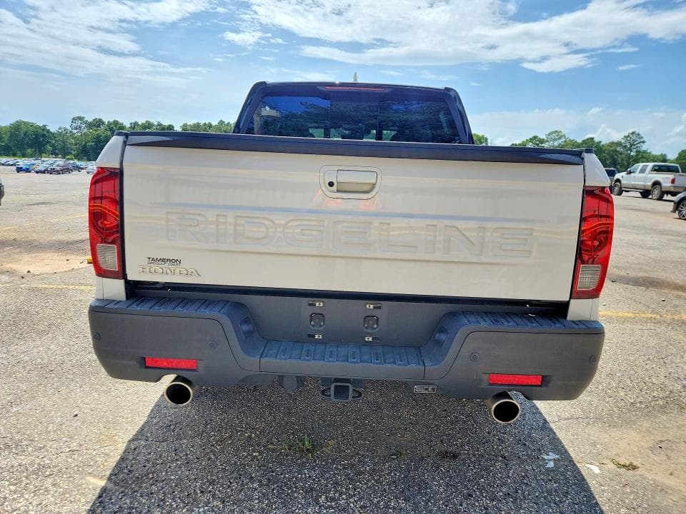 2025 HONDA RIDGELINE BLACK EDITION 6
