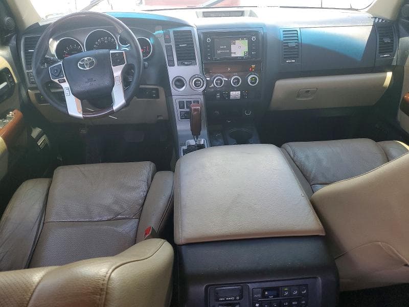 2017 TOYOTA SEQUOIA PLATINUM 8