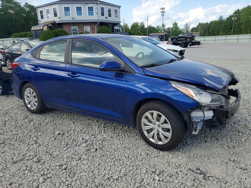 2019 HYUNDAI ACCENT SE 4