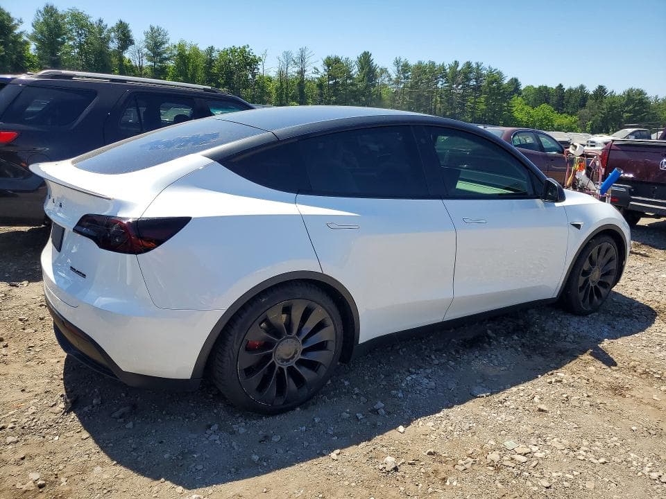 2023 TESLA MODEL Y 3