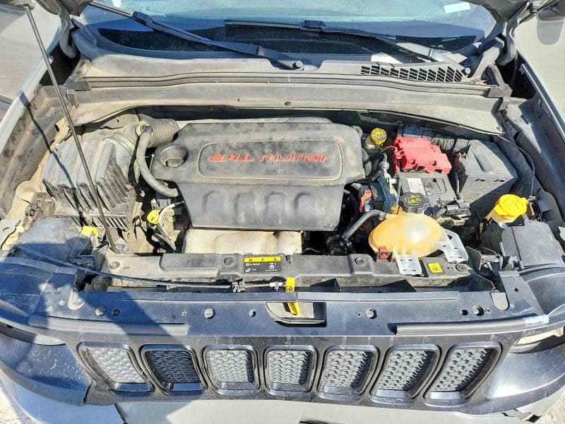 2020 JEEP RENEGADE SPORT 11