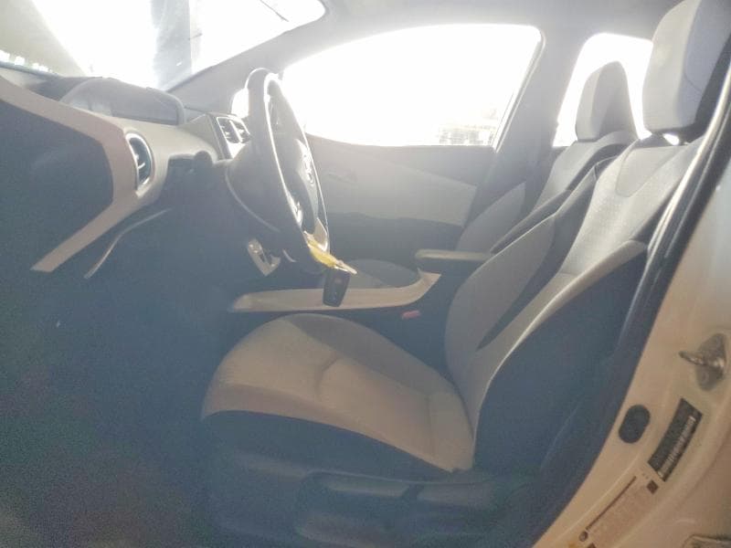 2017 TOYOTA PRIUS THREE 7