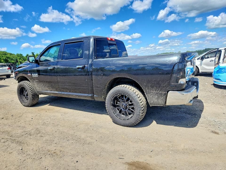 2018 RAM 1500 SLT 2