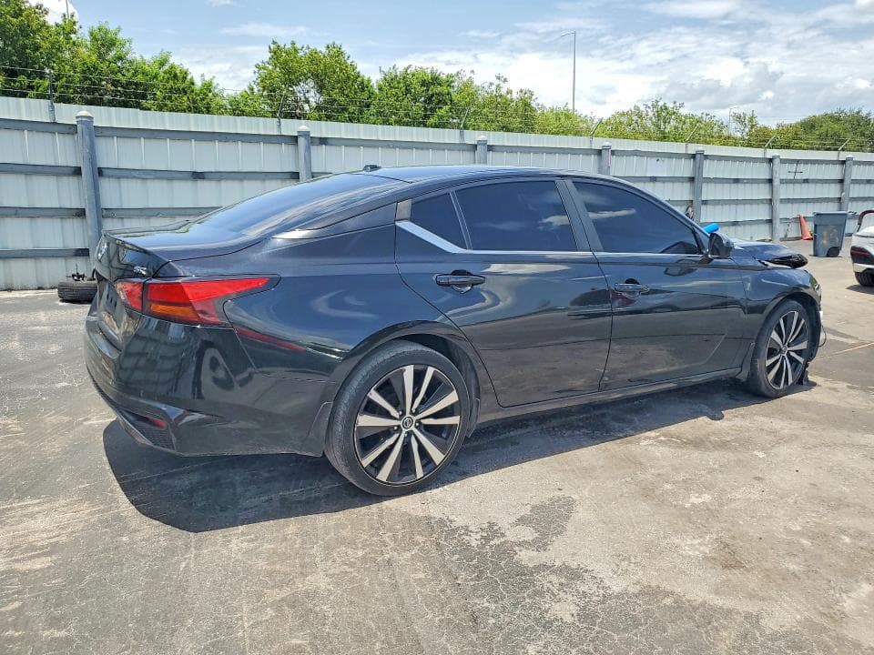 2019 NISSAN ALTIMA 3