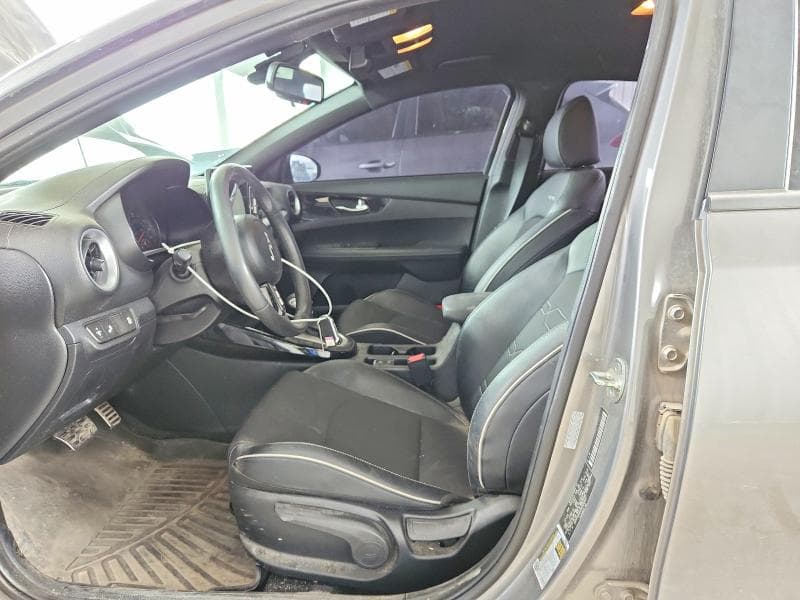 2024 KIA FORTE GT LINE 7