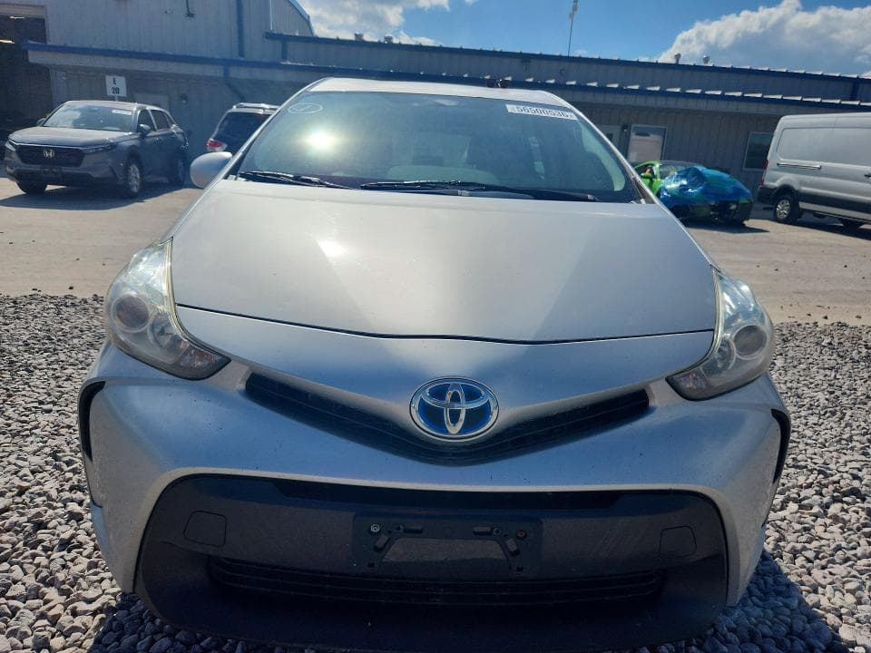 2017 TOYOTA PRIUS V THREE 5