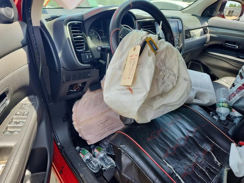 2019 MITSUBISHI OUTLANDER SE 8