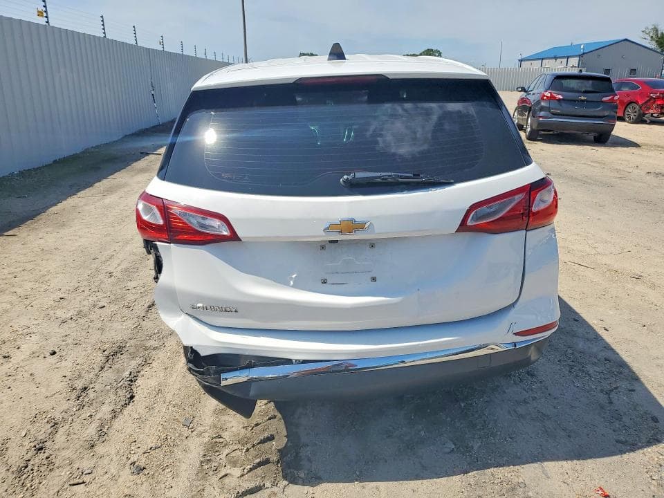 2018 CHEVROLET EQUINOX LS 6