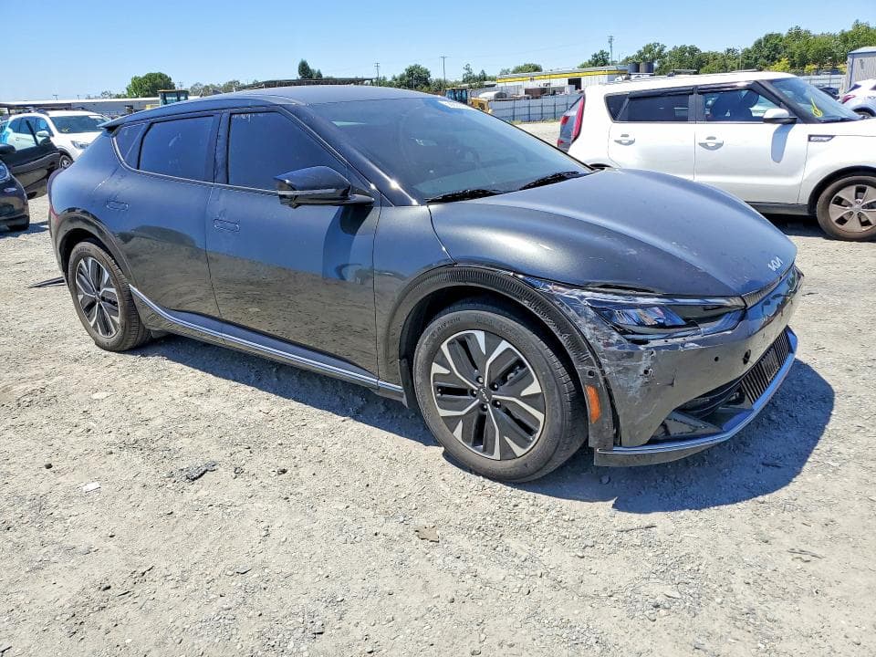 2023 KIA EV6 WIND 4
