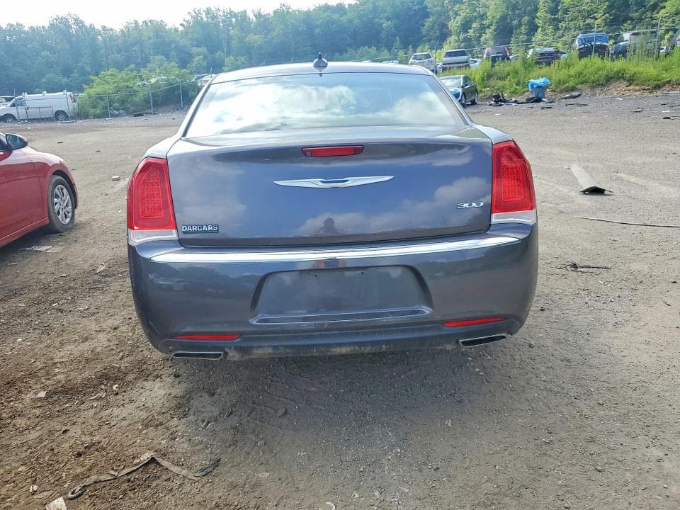 2018 CHRYSLER 300 6