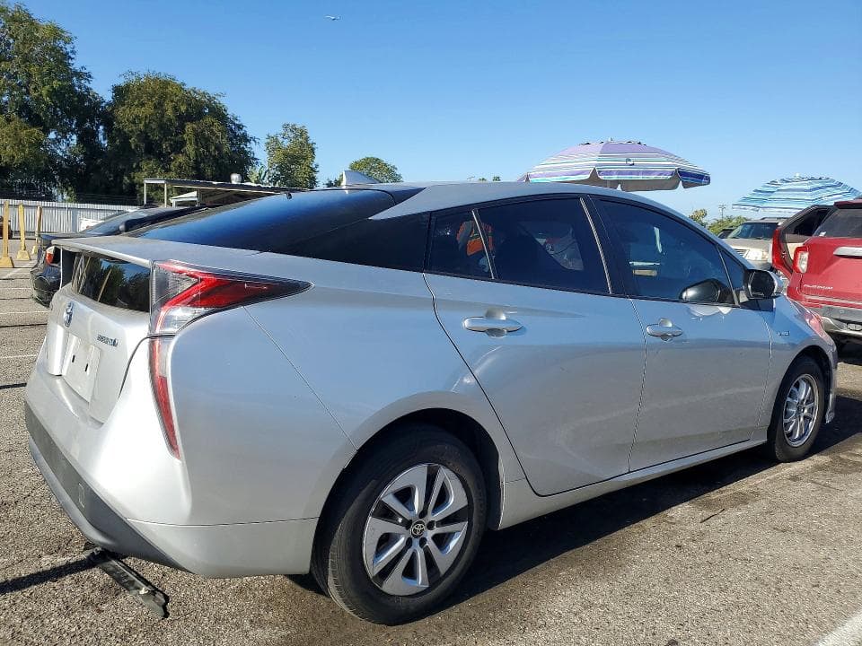 2017 TOYOTA PRIUS TWO 3