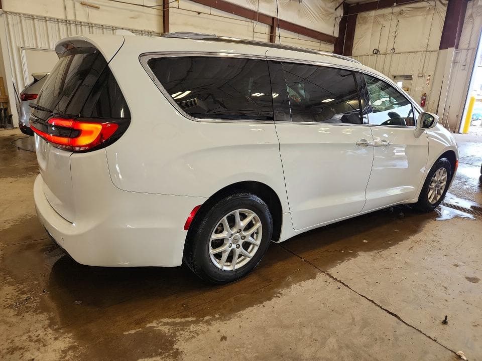 2021 CHRYSLER PACIFICA TOURING L 3