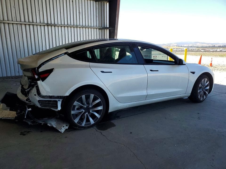 2026 TESLA MODEL 3 3