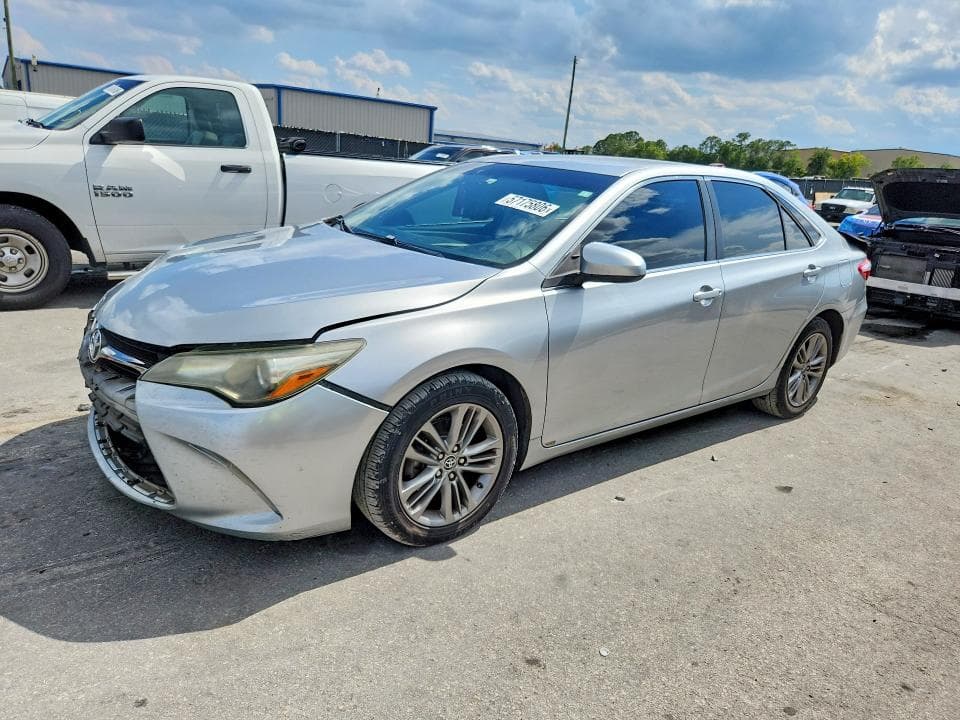 2015 TOYOTA CAMRY