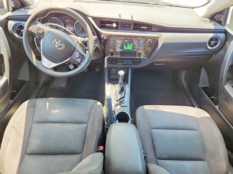 2017 TOYOTA COROLLA LE 8