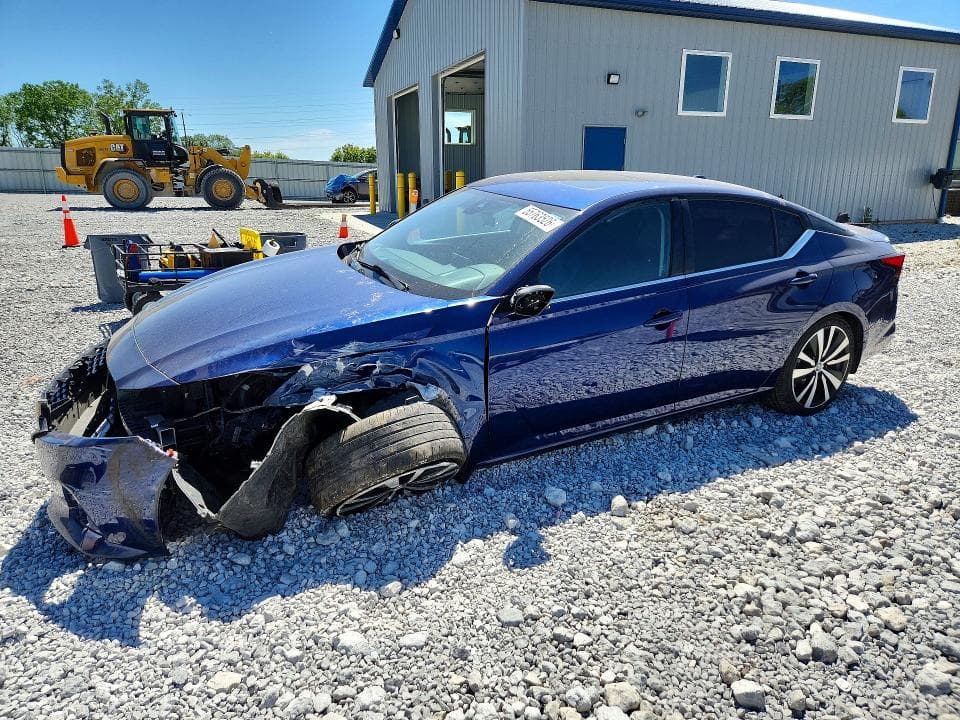 2020 NISSAN ALTIMA SR
