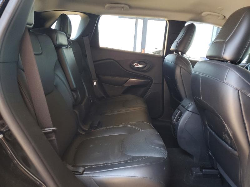 2019 JEEP CHEROKEE OVERLAND 10