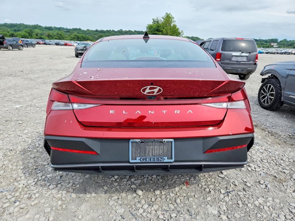 2025 HYUNDAI ELANTRA SE 6