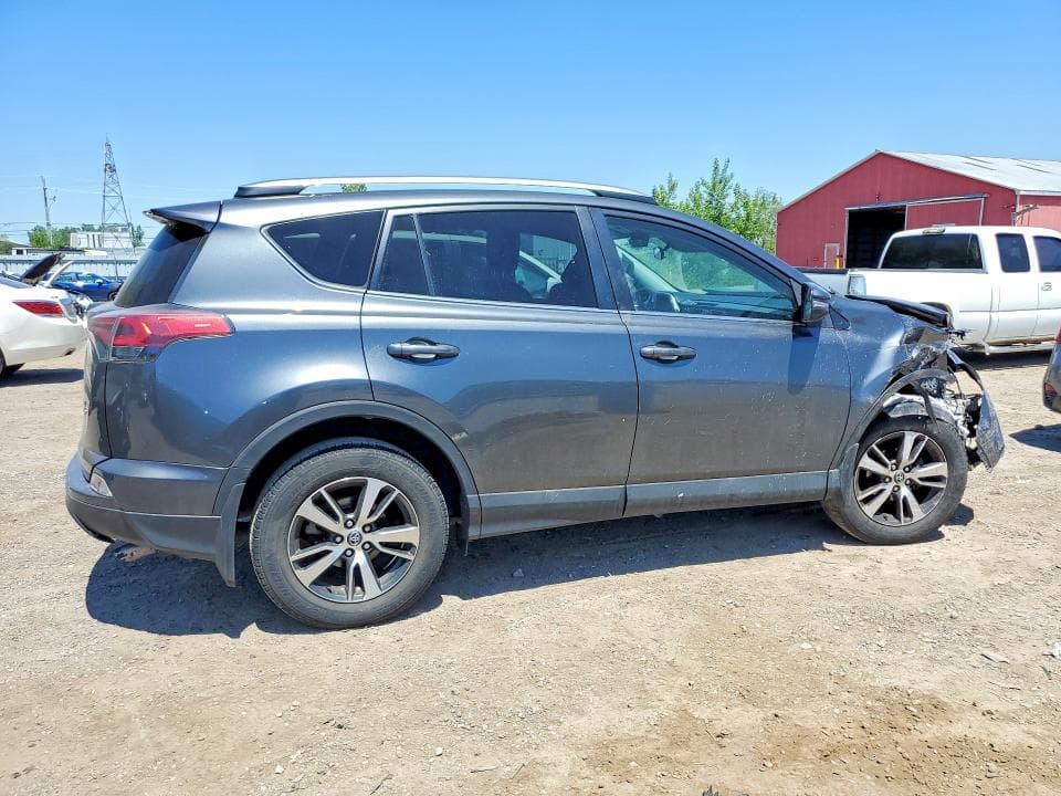 2018 TOYOTA RAV4 LE 3