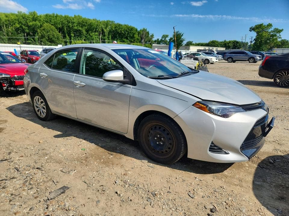2019 TOYOTA COROLLA LE 4