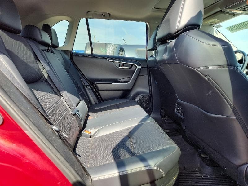 2020 TOYOTA RAV4 LIMITED 11