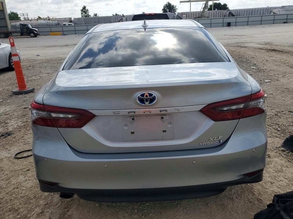 2022 TOYOTA CAMRY XLE 6