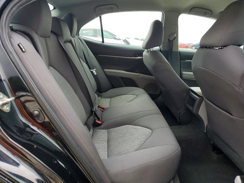 2020 TOYOTA CAMRY LE 10