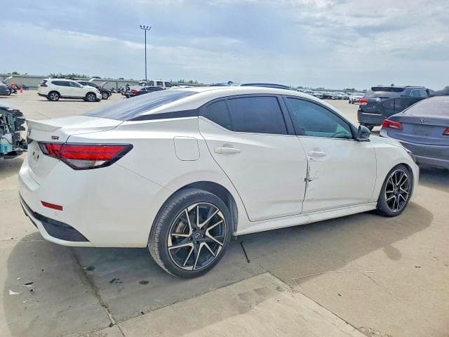 2024 NISSAN SENTRA SR 3