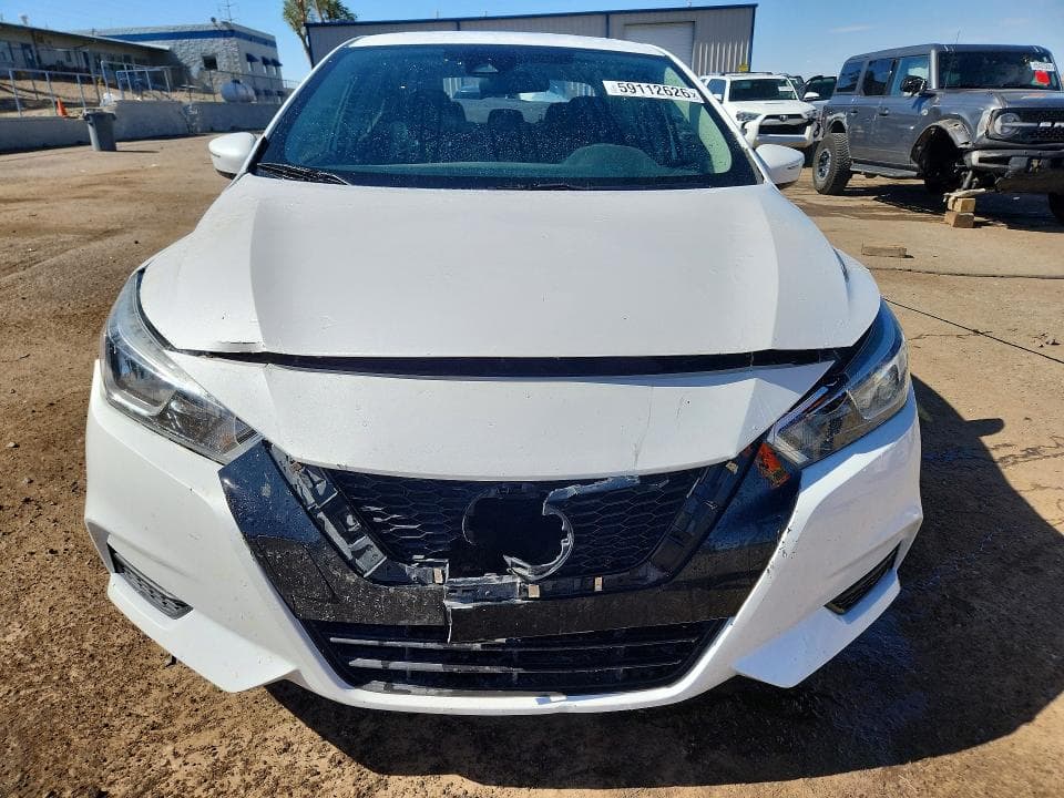 2020 NISSAN VERSA SV 5